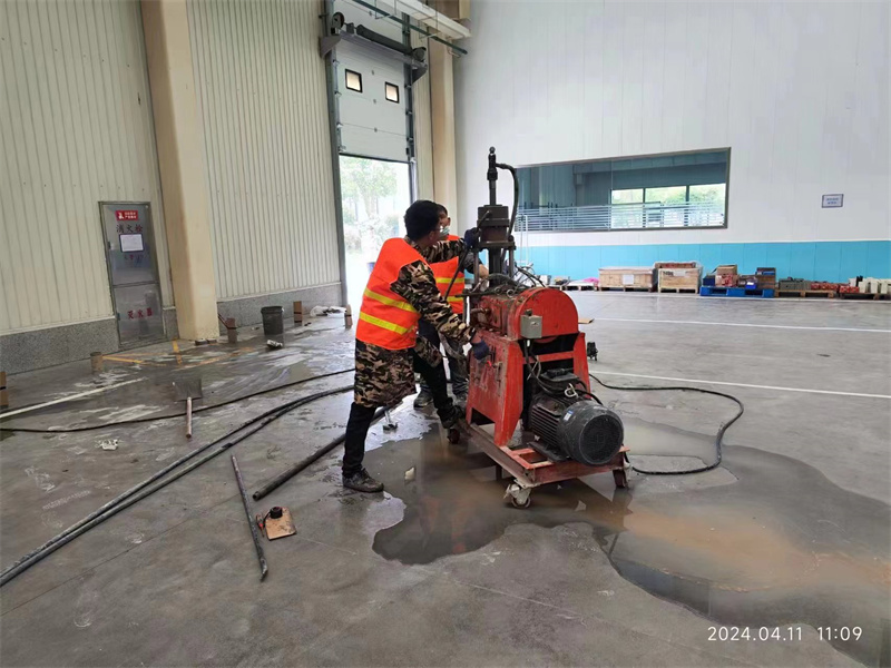 张湾厂房地面下沉塌陷注浆加固施工